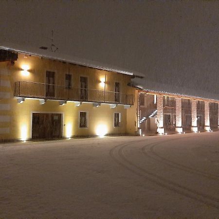Agriturismo Fior Di Campo 드로네로 외부 사진